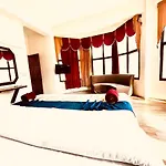 Hotel Hadimba - A Mountain View With Parking , Manali